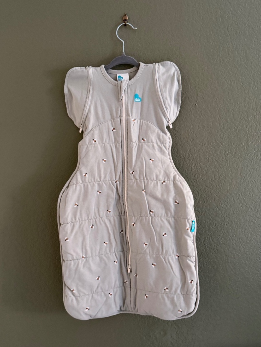 LOVE to DREAM Transitional Swaddle Sleep Sack w/Removable Arms Size M. 2.5 TOG